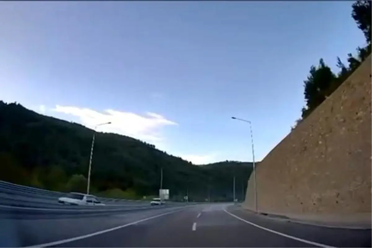 bursada ters yone giren surucu faciaya davet cikardi ZI3s6W86.jpg