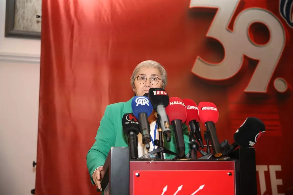 curoglu yeniden chp sakarya il baskani 3PUzpuEw.jpg