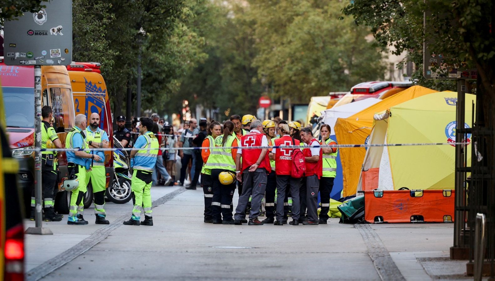 madridde bina coktu 2 kisi oldu 10 kisi yaralandi q9REC5Ie