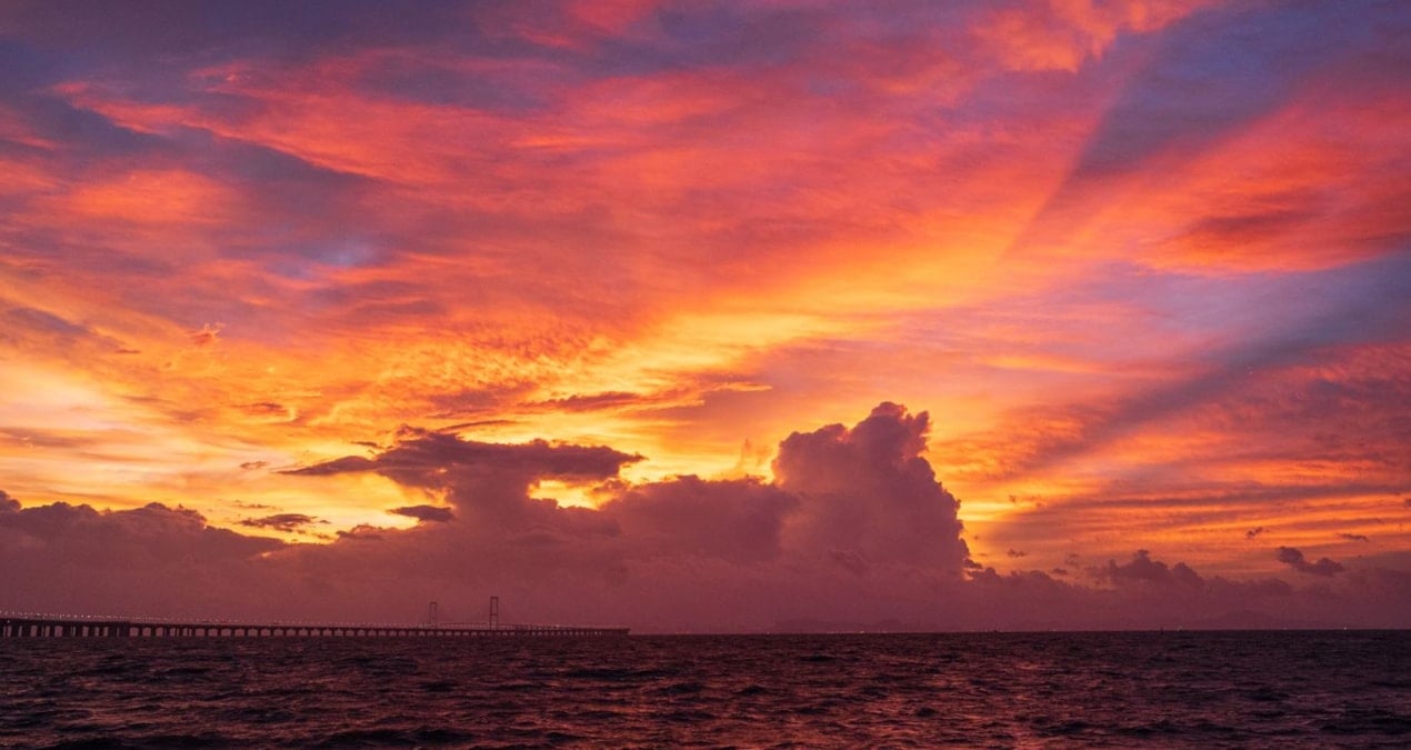 ulke alarma gecti tum ucuslar iptal edildi okul ve is yerleri kapatildi NhhGdzaK