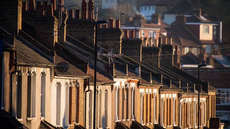 airbnb londrada siddet ve istismar magduru kadinlar icin ucretsiz konaklama saglayacak dX2qh2Ok.jpg