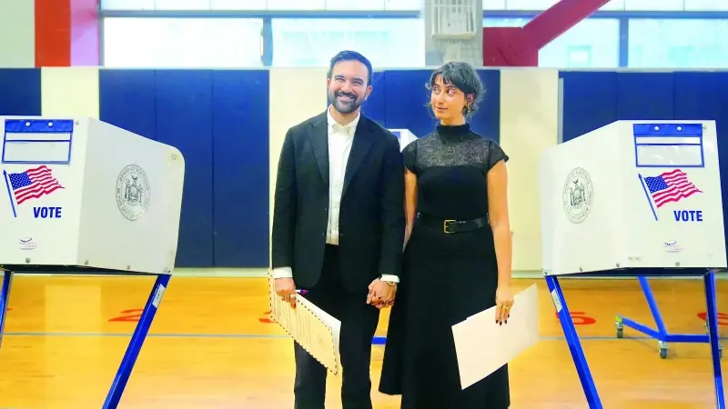 new yorklular sandiga gitti hypvw31l.webp