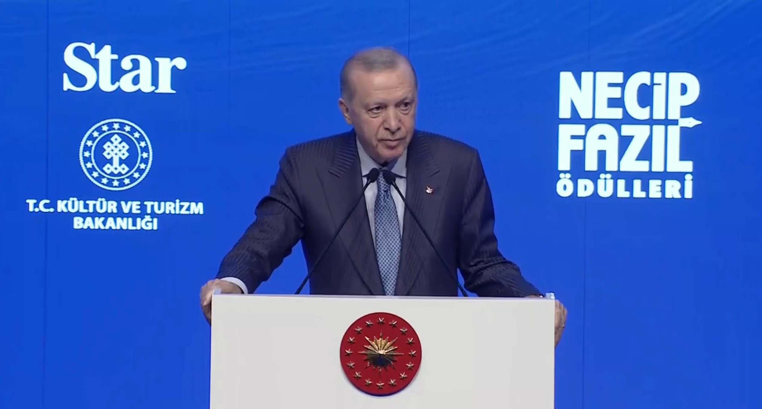 Cumhurbaşkanı Erdoğan: Kültürel bir yozlaşma dünyayı etkisi altına alıyor