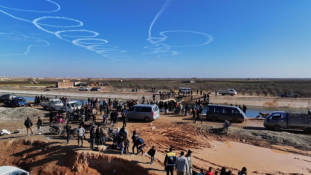 Suriye lideri Şara’dan Kürtlere yeni haklar: Kürtçe ulusal dil kabul edildi | Euronews