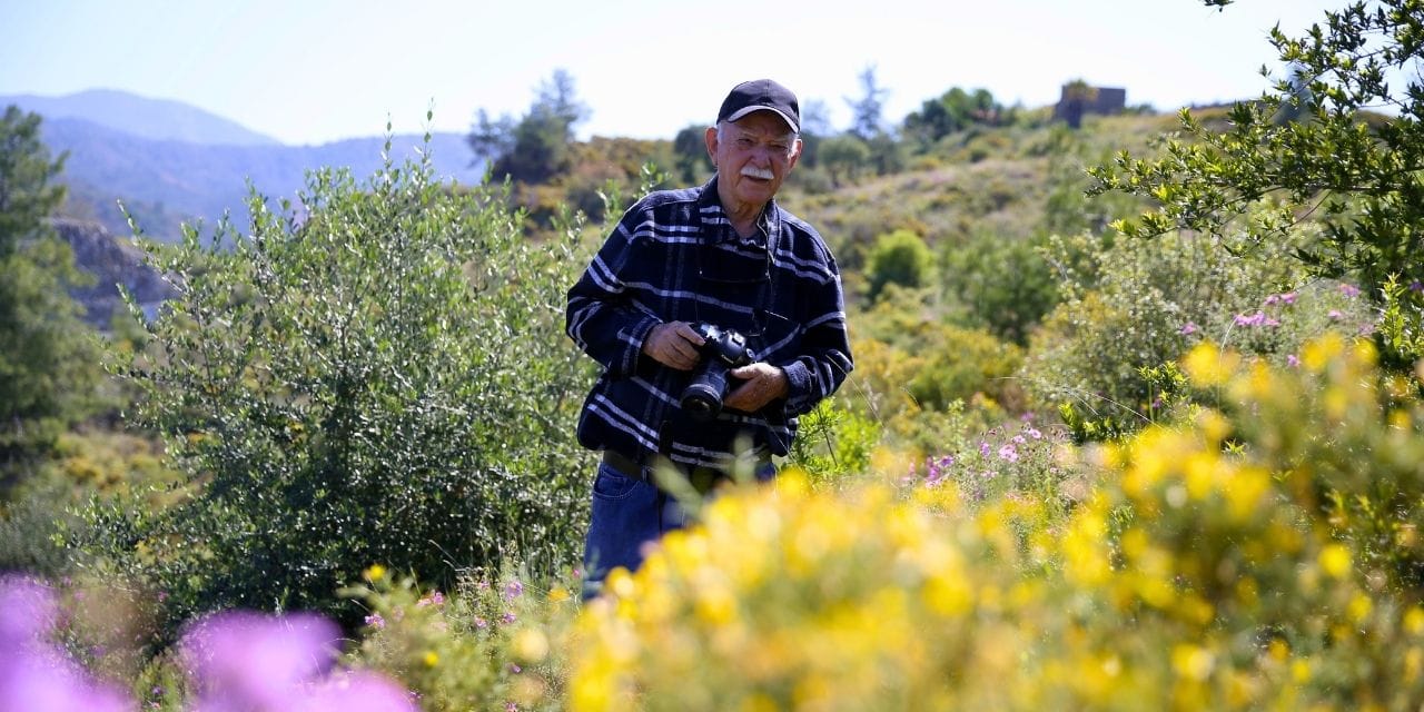 Emekli Eczacı Rifat Özdemir, Yürüyüşleriyle Bilime Beş Yeni Çiçek Türü Kazandırdı
