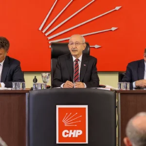 CHP’de Işıklar Sönmeden! MYK, İhraçları Görüşmek Üzere Toplanıyor